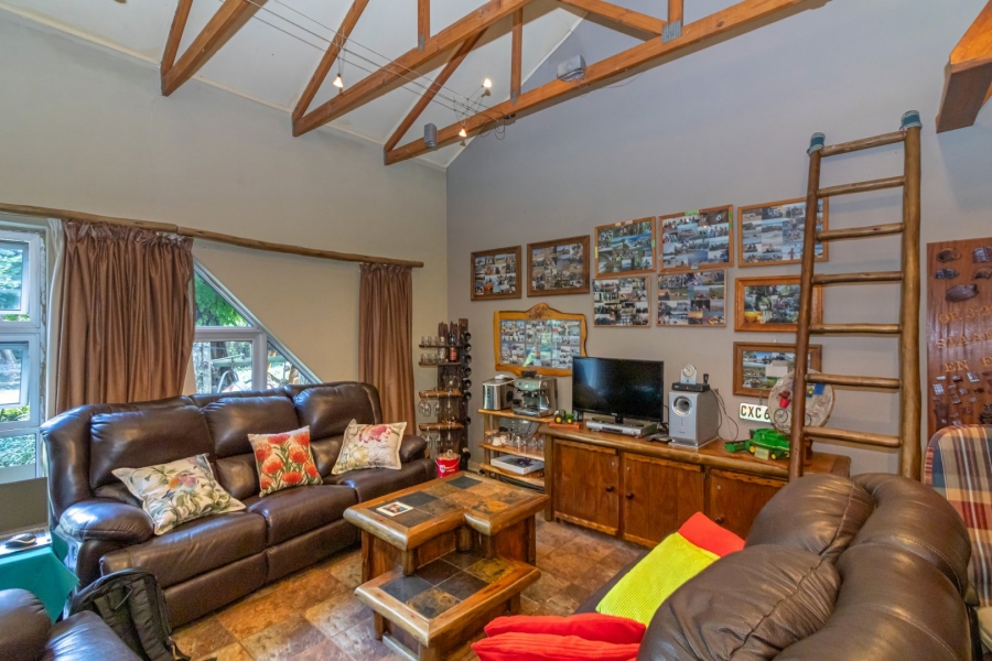 5 Bedroom Property for Sale in Jordania Free State